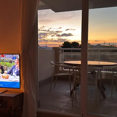 아파트 Casa En Playa Les Deveses, *