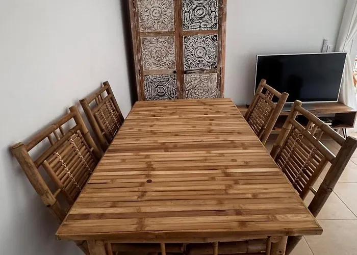 Casa En Playa Les Deveses, Apartment *