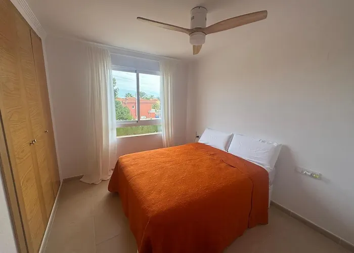 Casa En Playa Les Deveses, * Denia